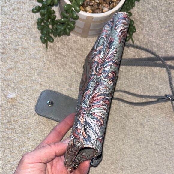 Sakroots Gray and Pink Women's Bag - Picture 10 of 10